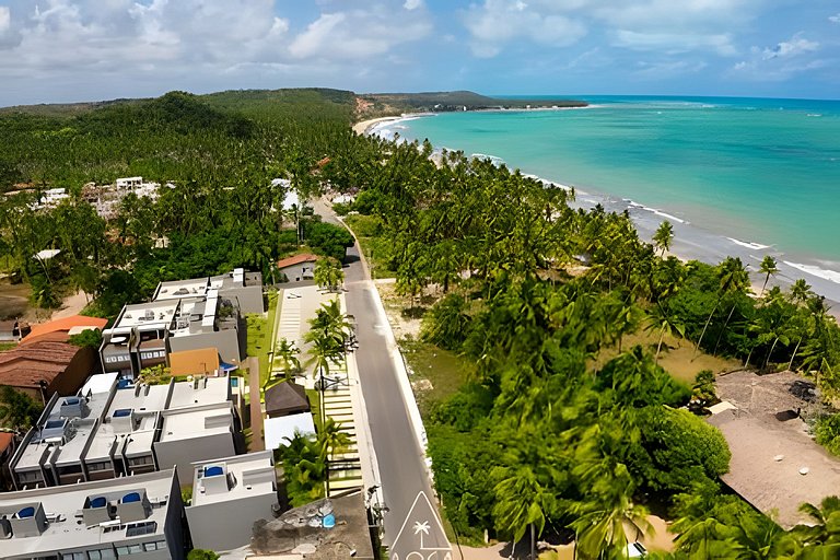 Apto de Luxo em Condo a 50m do Mar em Japaratinga
