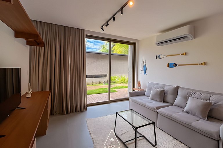 Beachfront Studio in Japaratinga by the Pool