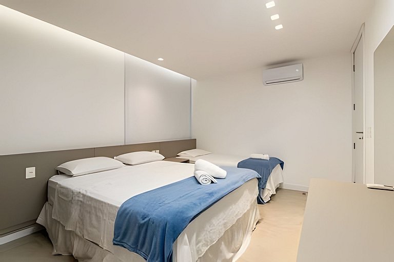 Luxury House in Condominium in Barra de São Miguel