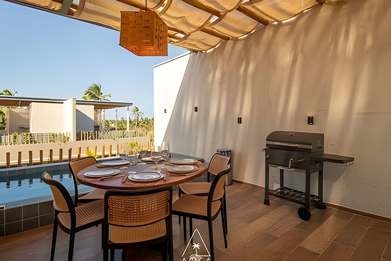 Duplex com piscina na Praia do Marceneiro