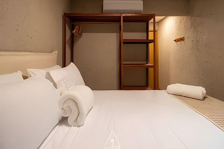 Duplex com piscina na Praia do Marceneiro