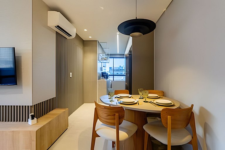 Quarto e Sala Completo na Ponta Verde 50m da Praia