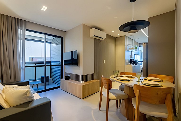 Quarto e Sala Completo na Ponta Verde 50m da Praia