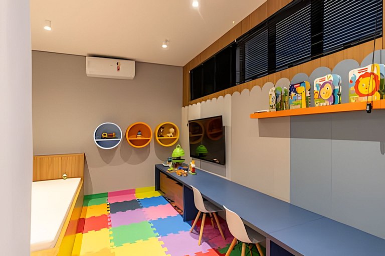 Quarto e Sala Completo na Ponta Verde 50m da Praia