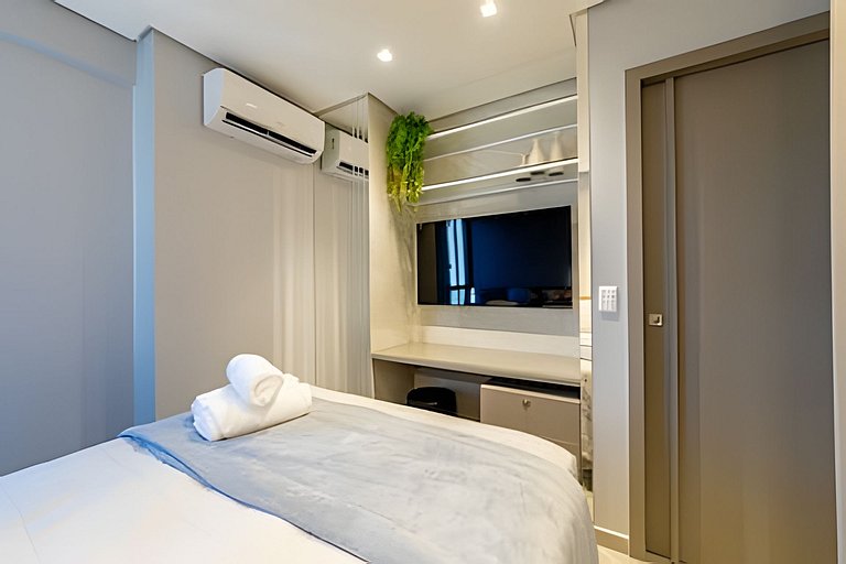 Quarto e Sala Completo na Ponta Verde 50m da Praia