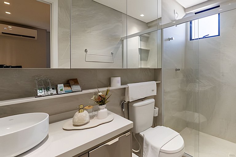 Quarto e Sala Completo na Ponta Verde 50m da Praia