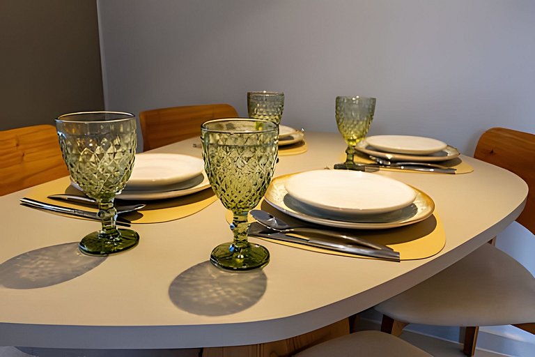 Quarto e Sala Completo na Ponta Verde 50m da Praia