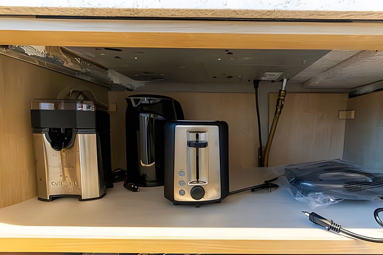 Quarto e Sala Completo na Ponta Verde 50m da Praia