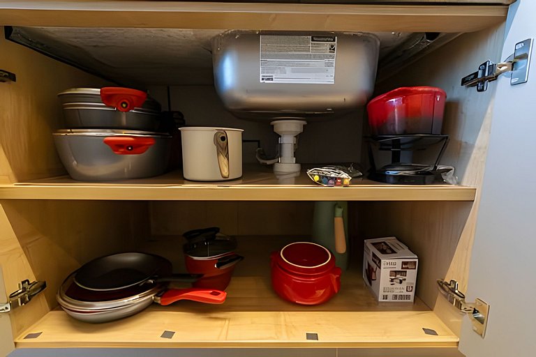 Quarto e Sala Completo na Ponta Verde 50m da Praia