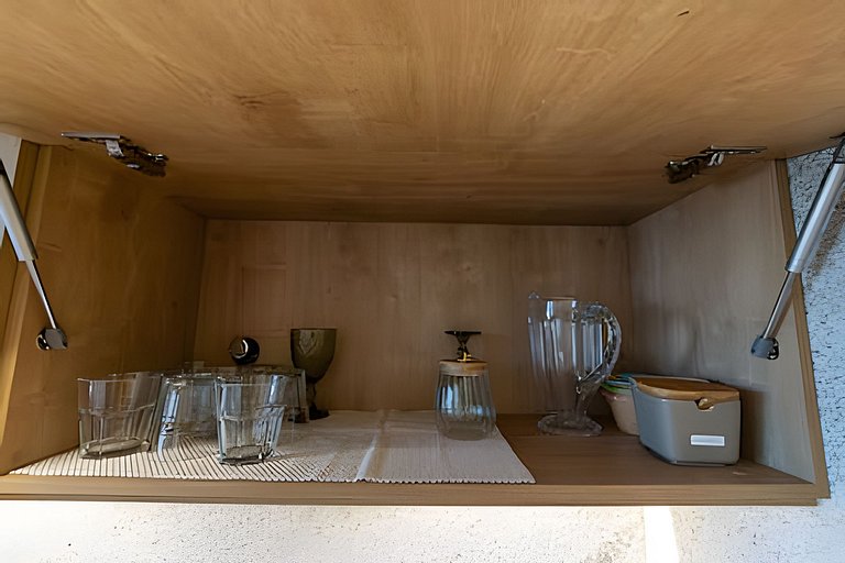 Quarto e Sala Completo na Ponta Verde 50m da Praia