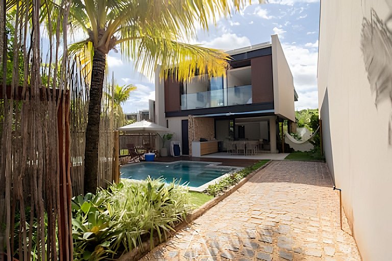 Casa Serena, Luxury by the Sea in Milagres