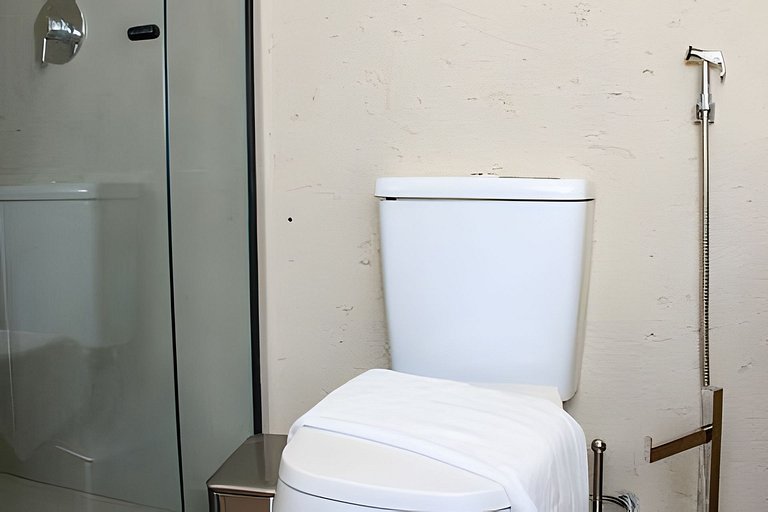 Apto na Praia do Marceneiro com Piscina Privativa