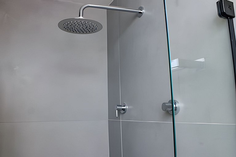 Apto na Praia do Marceneiro com Piscina Privativa