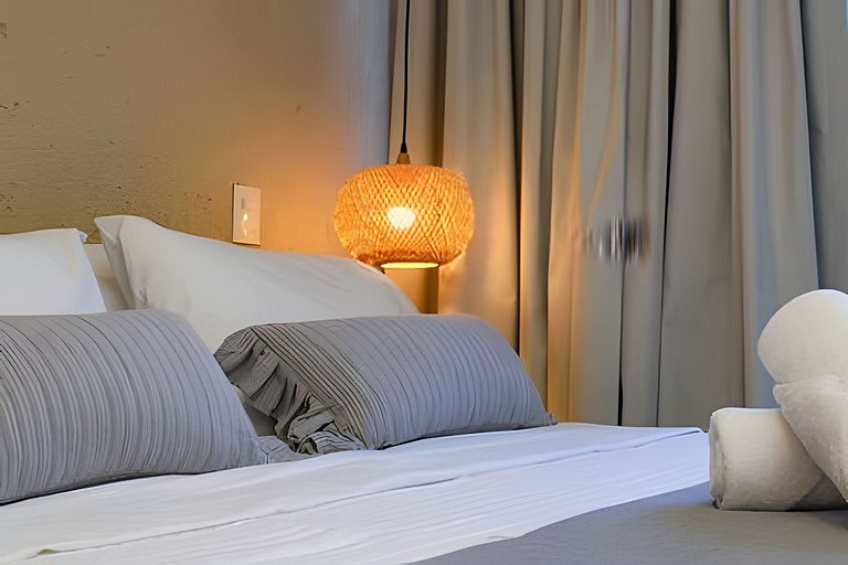 Apto na Praia do Marceneiro com Piscina Privativa