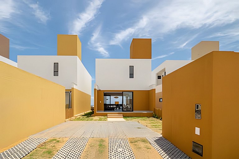 Casa Exclusiva no Condomínio Zama - Sol Nascente