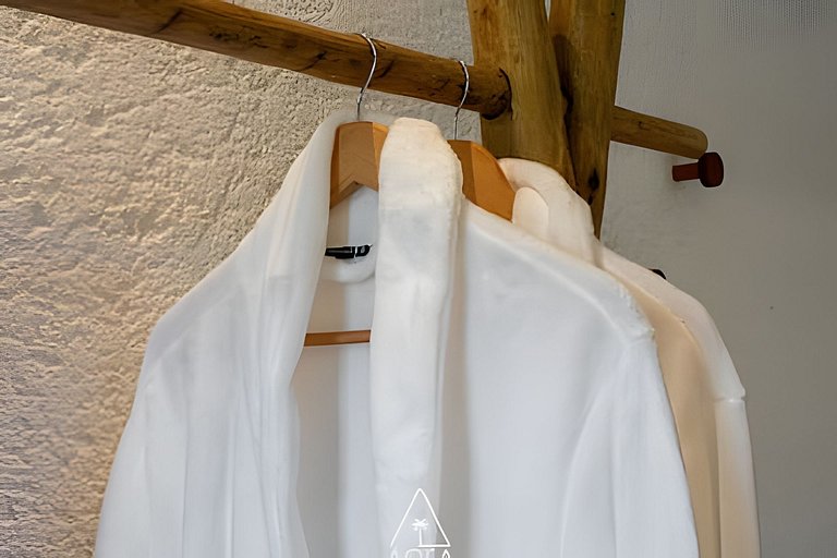 Flat Refúgio do Mar | 2Q | Vista Única da Piscina