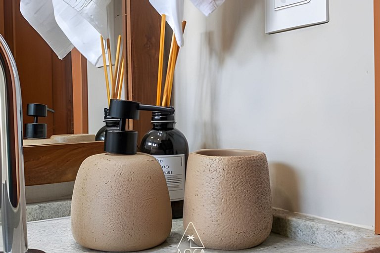 Flat Refúgio do Mar | 2Q | Vista Única da Piscina