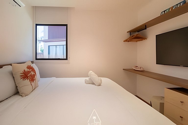 Apto 2 Quartos no Naay com Vista frente Piscina