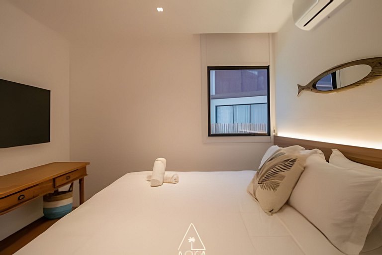 2 Bedroom Apartment in Naay with Pool View