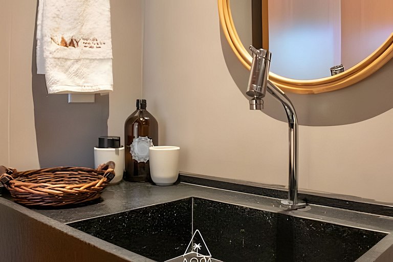 2 Bedroom Apartment in Naay with Pool View