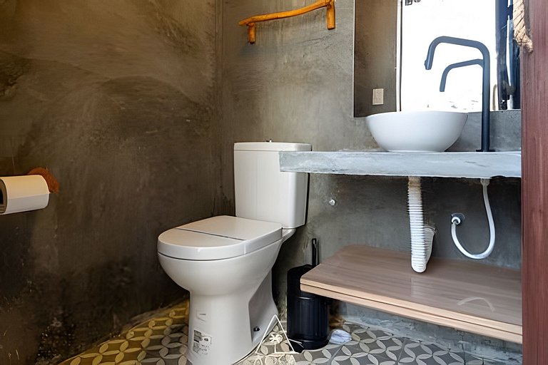 Casa Completa com Piscina Privativa no Patacho