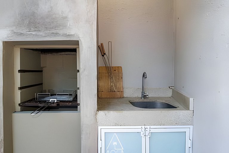 Casa a 50 metros da Praia com Piscina Privativa