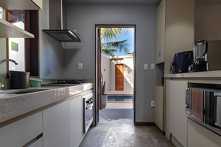 Casa a 50 metros da Praia com Piscina Privativa