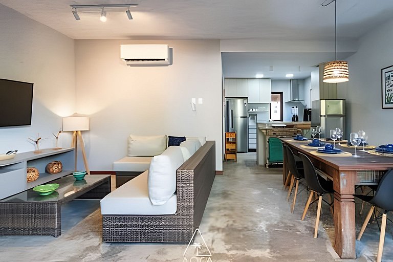 Casa a 50 metros da Praia com Piscina Privativa