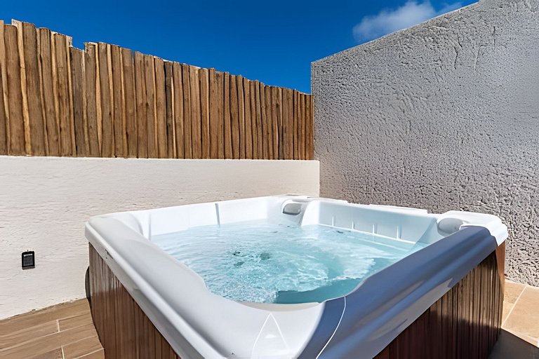 Getaway at Naay Tatuamunha with Rooftop and Jacuzzi