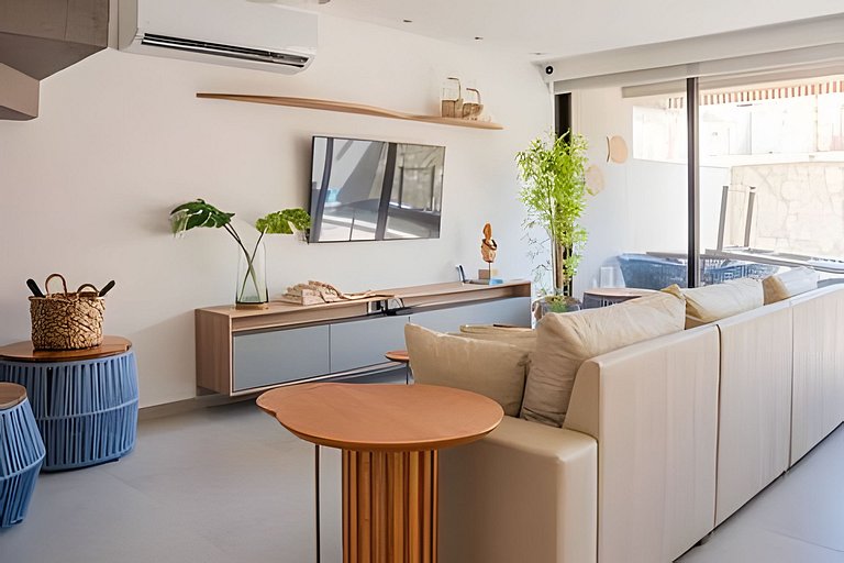 Triplex a 80 metros do Mar com Piscina e Jacuzzi