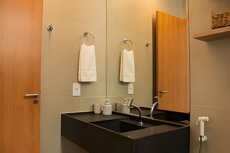 Triplex a 80 metros do Mar com Piscina e Jacuzzi