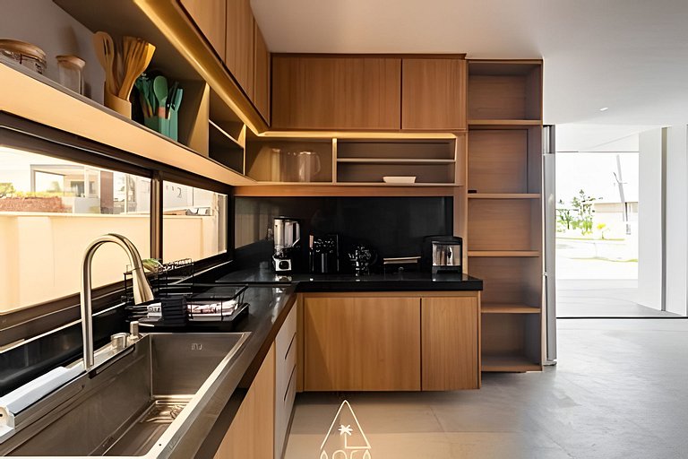 Exclusive House with 5 Suites at Patacho Beach