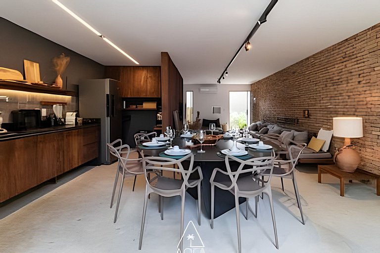 Private House with 3 En-suite Bedrooms at Praia