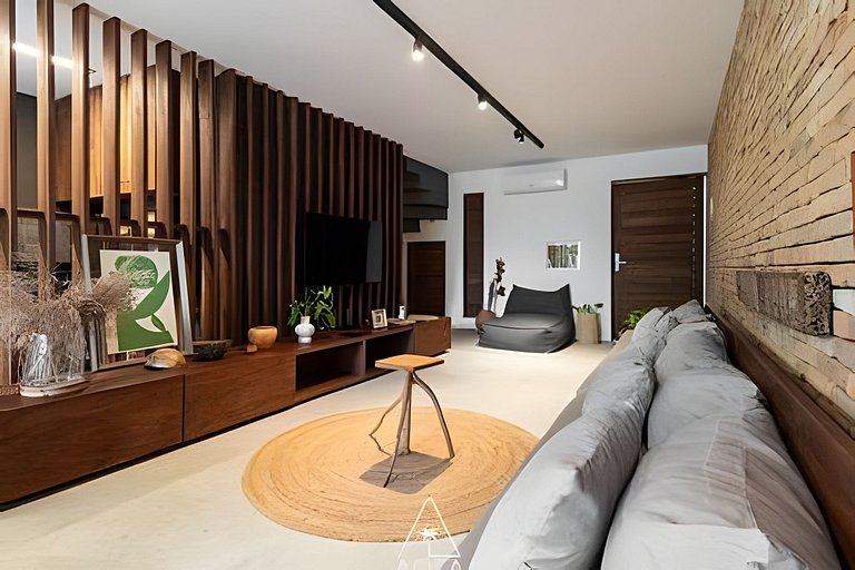 Private House with 3 En-suite Bedrooms at Praia