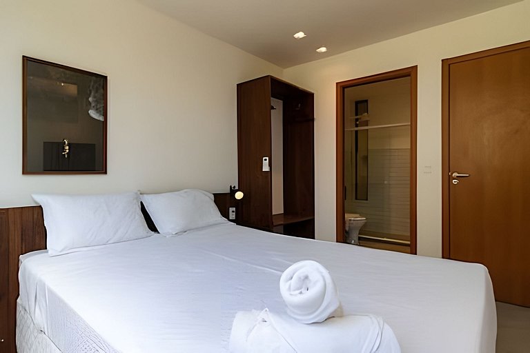 Private House with 3 En-suite Bedrooms at Praia