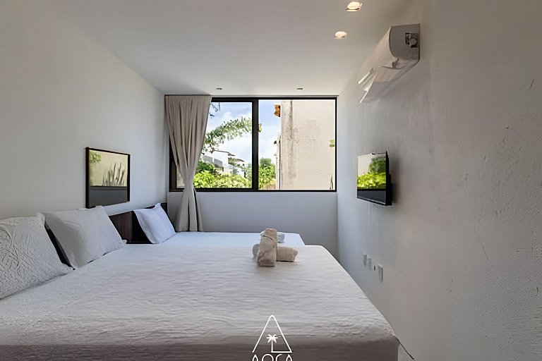 Private House with 3 En-suite Bedrooms at Praia